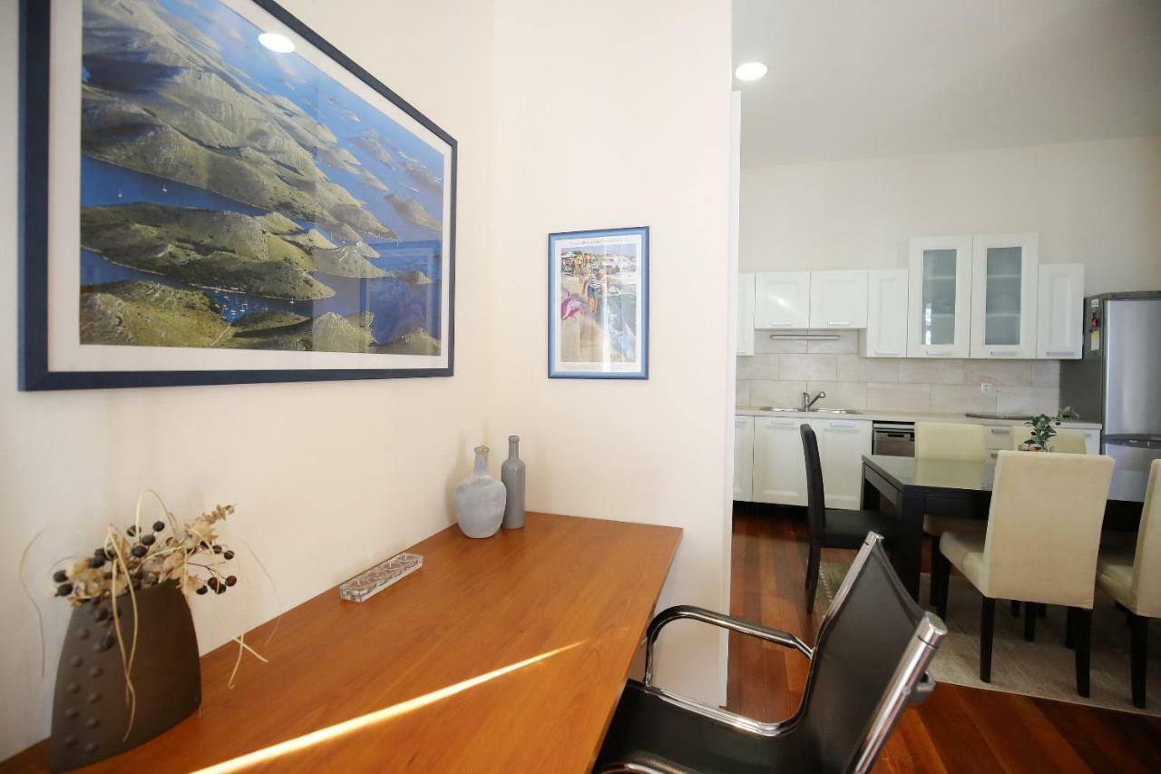 Seafront Beach Apartment - Directly At The Beach ซาดาร์ ภายนอก รูปภาพ